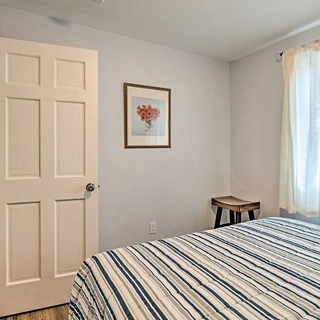 Duplex With Shared Yard - Near Long Beach! Exterior photo
